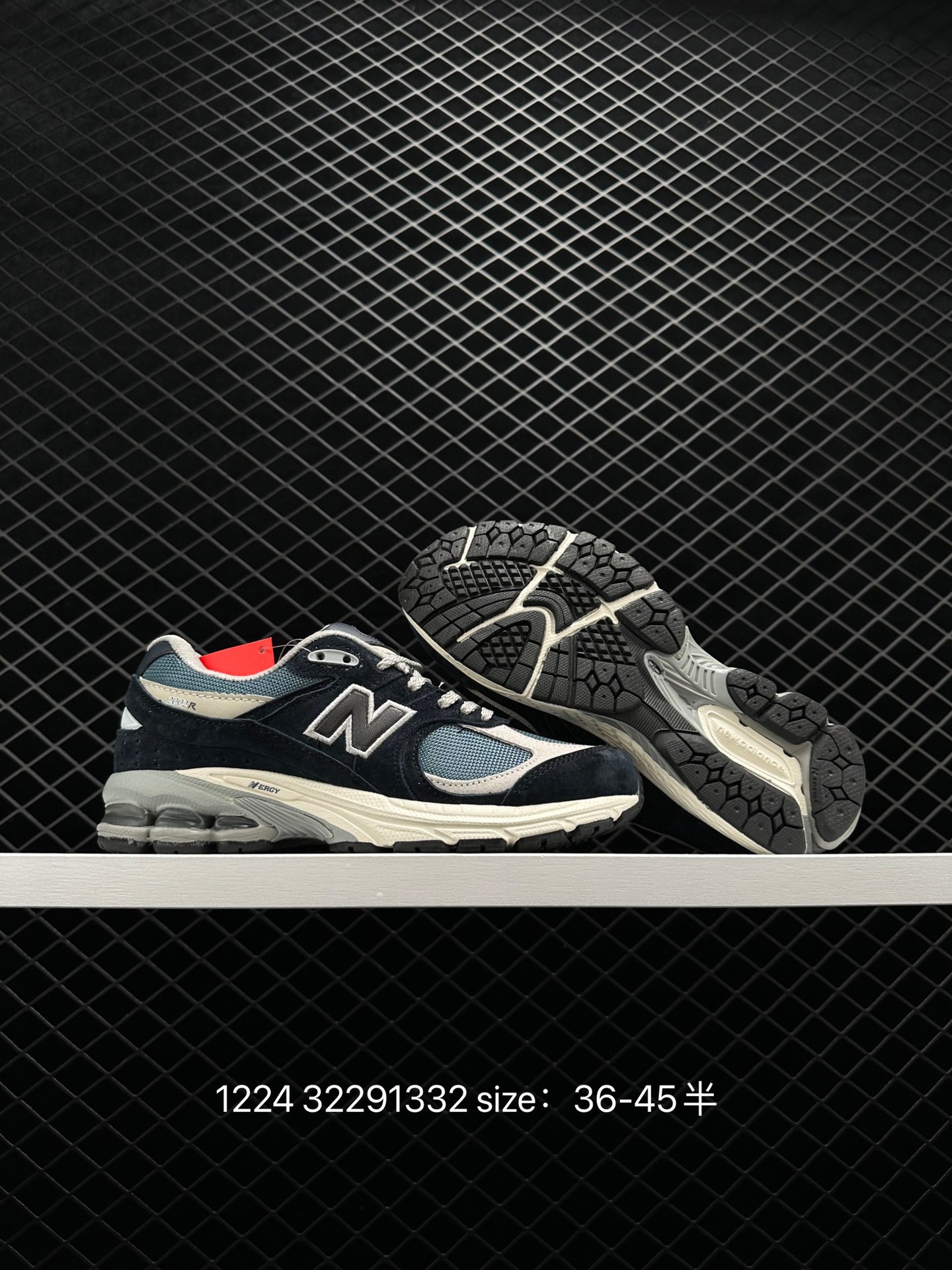 New Balance  ML2002RBA